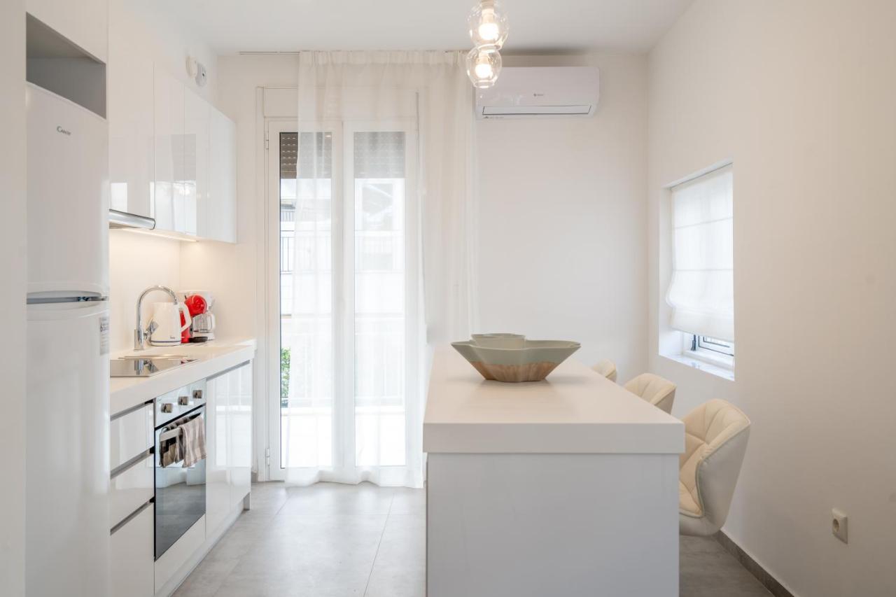 Athens Experience In Exarchia, Big Terrace Apartment Luaran gambar